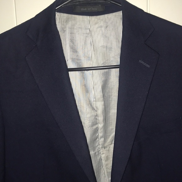 Boys size 16 great condition blue blazer - Picture 2 of 4